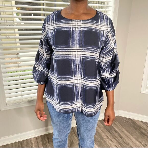 2/$20 Maggie & Max Blue Plaid Puff Sleeve Top - Picture 3 of 16